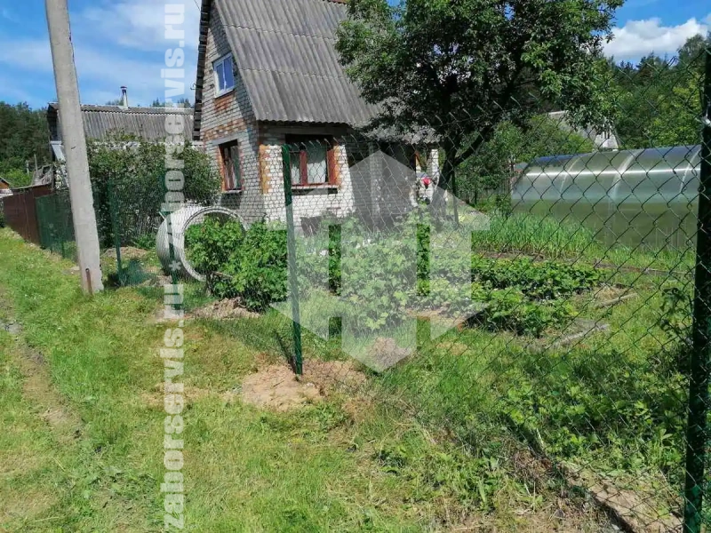 Забор из сетки рабицы с проволокой 93 метра