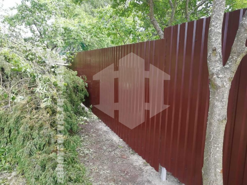 Забор из профнастила с бетонированием столбов 160 метров