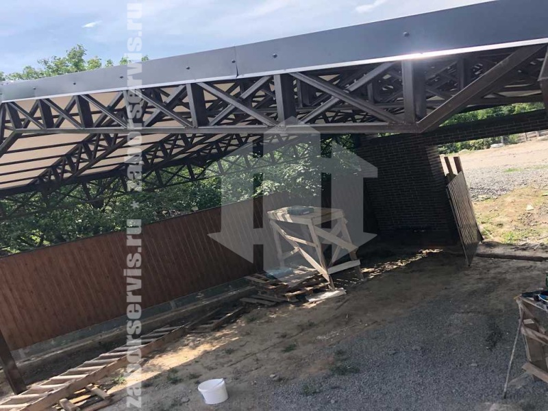 Навес из металлочерепицы пример 1