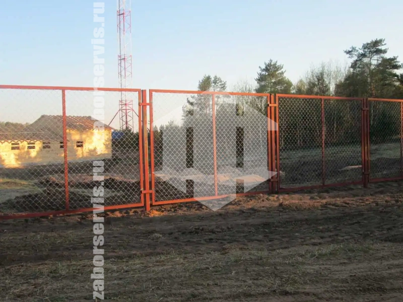 Забор из сетки рабицы в натяг секционный 90 метров