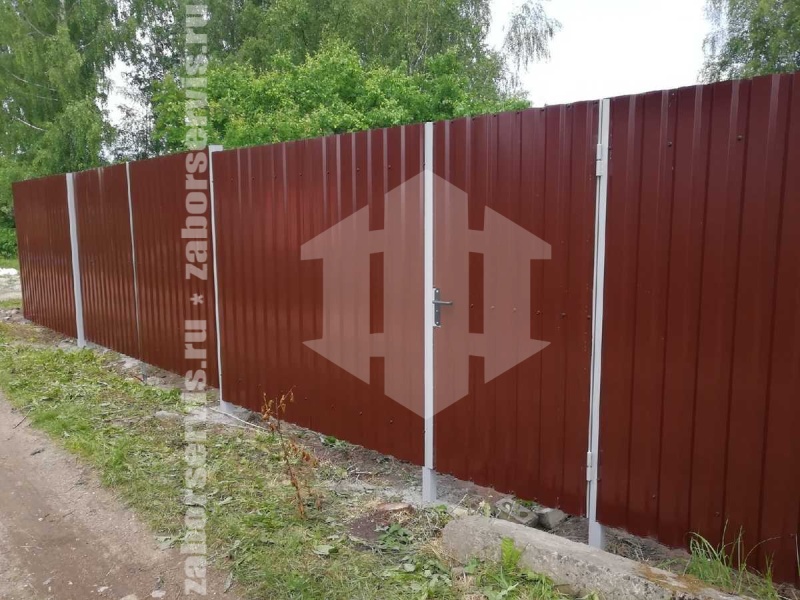 Забор из профнастила с бетонированием столбов 160 метров